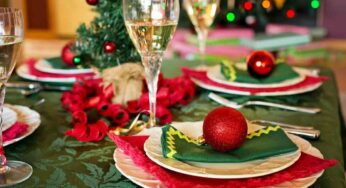 Dimentica la tovaglia rossa o verde a Natale, la nuova tendenza è completamente diversa e molto elegante